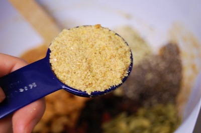 using-tablespoon-to-measure-ingredients